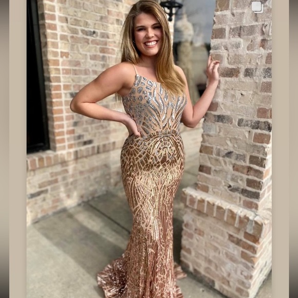 Jovani 06469SC Ombre Sequin Trumpet Prom Dress Silver/Cafe In Size 4 - Picture 8 of 16